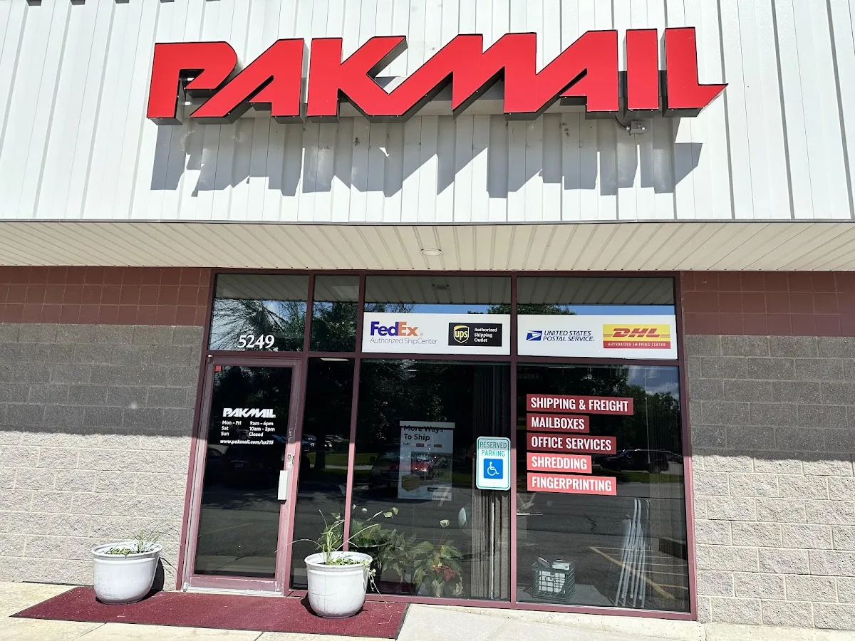 Pak Mail